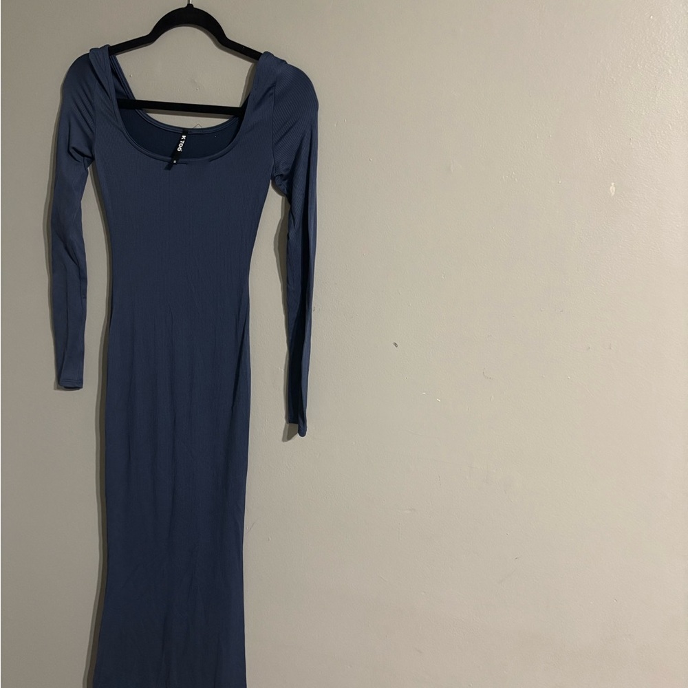 Elegant Blue Long Sleeve Dress